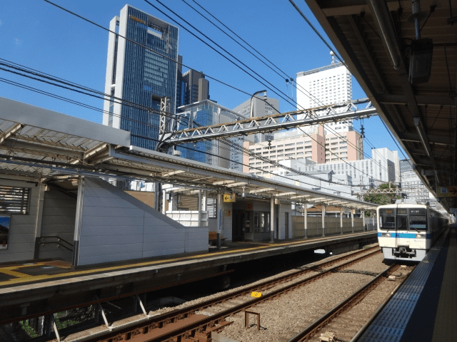 南新宿駅の写真|南新宿駅は治安悪い？