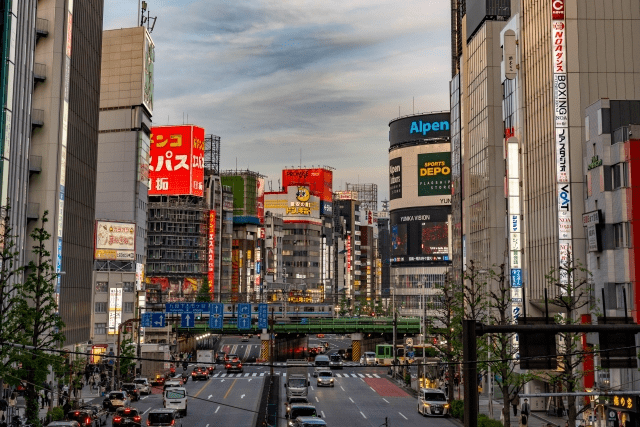 新宿駅の写真|新宿駅は治安悪い？