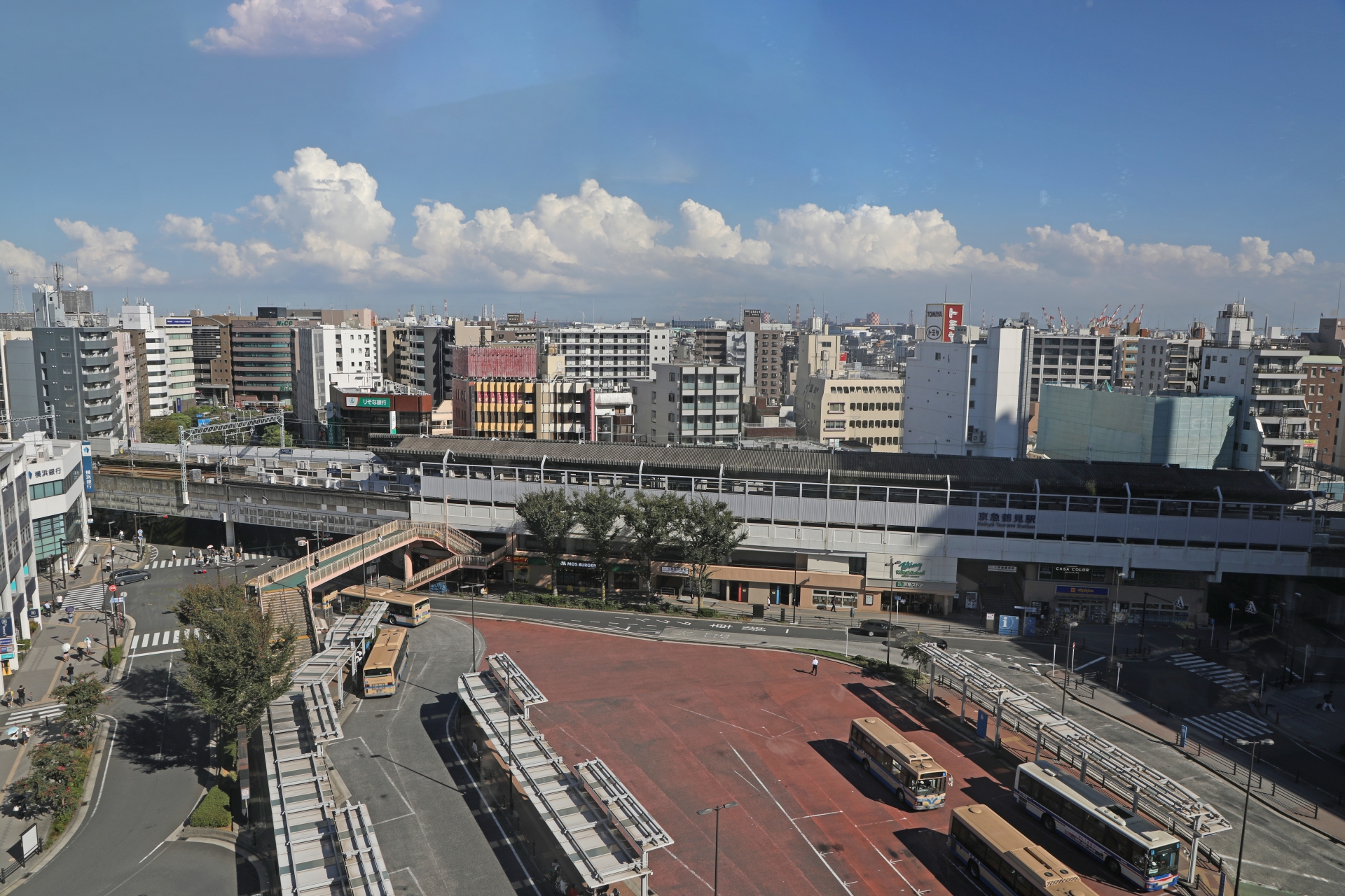 京急鶴見駅の写真