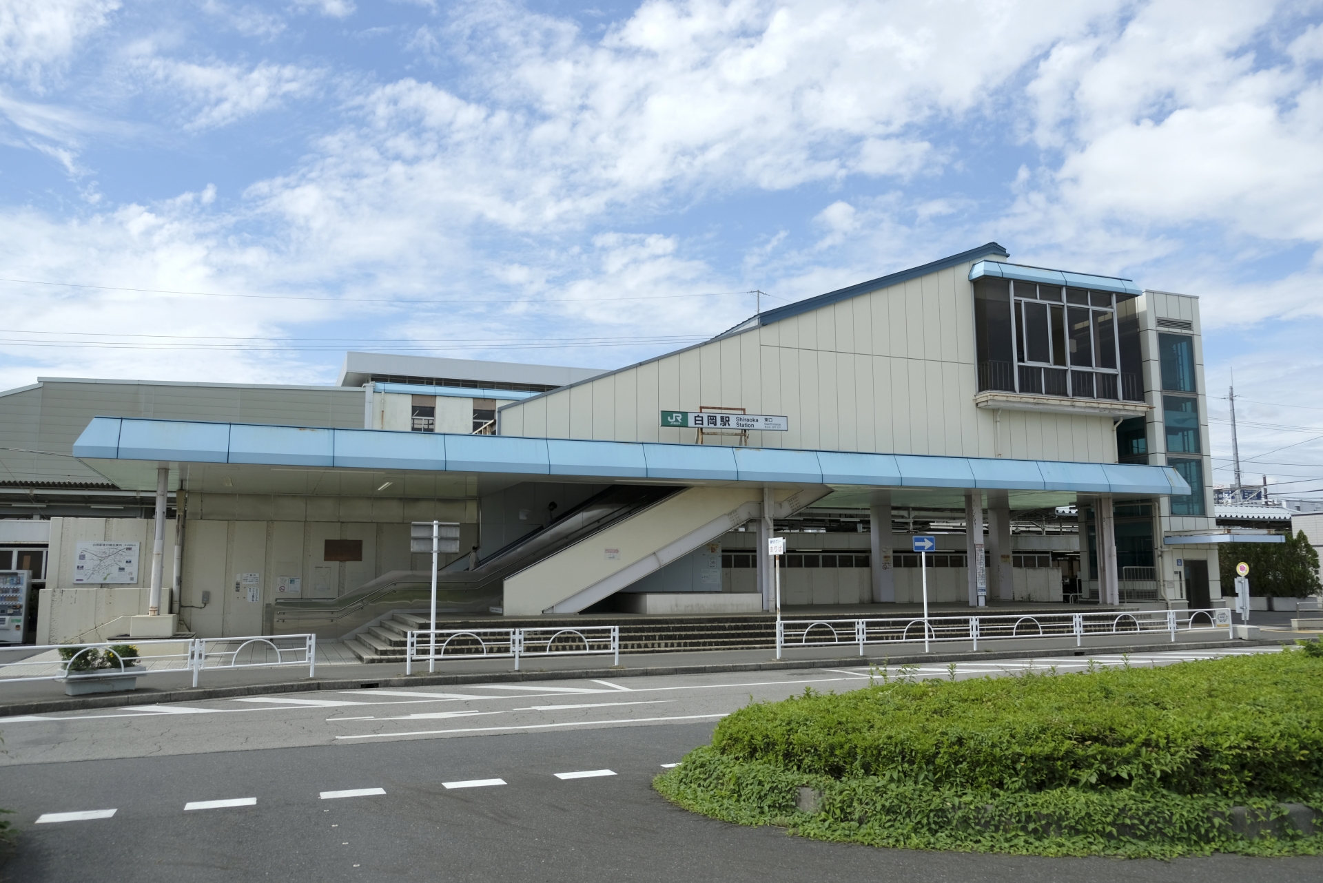 白岡駅の写真